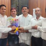 नवपदस्थ एसडीएम कटघोरा से HMS प्रतिनिधिमंडल की मुलाकात, भूविस्थापितों की समस्याओं पर हुई चर्चा।