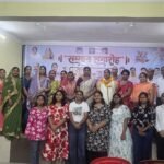 राज्यपाल से पुरस्कृत व्याख्याता कौशिल्या खुराना का बांकीमोंगरा में हुआ भव्य सम्मान, समाज ने बताया गौरव का क्षण।